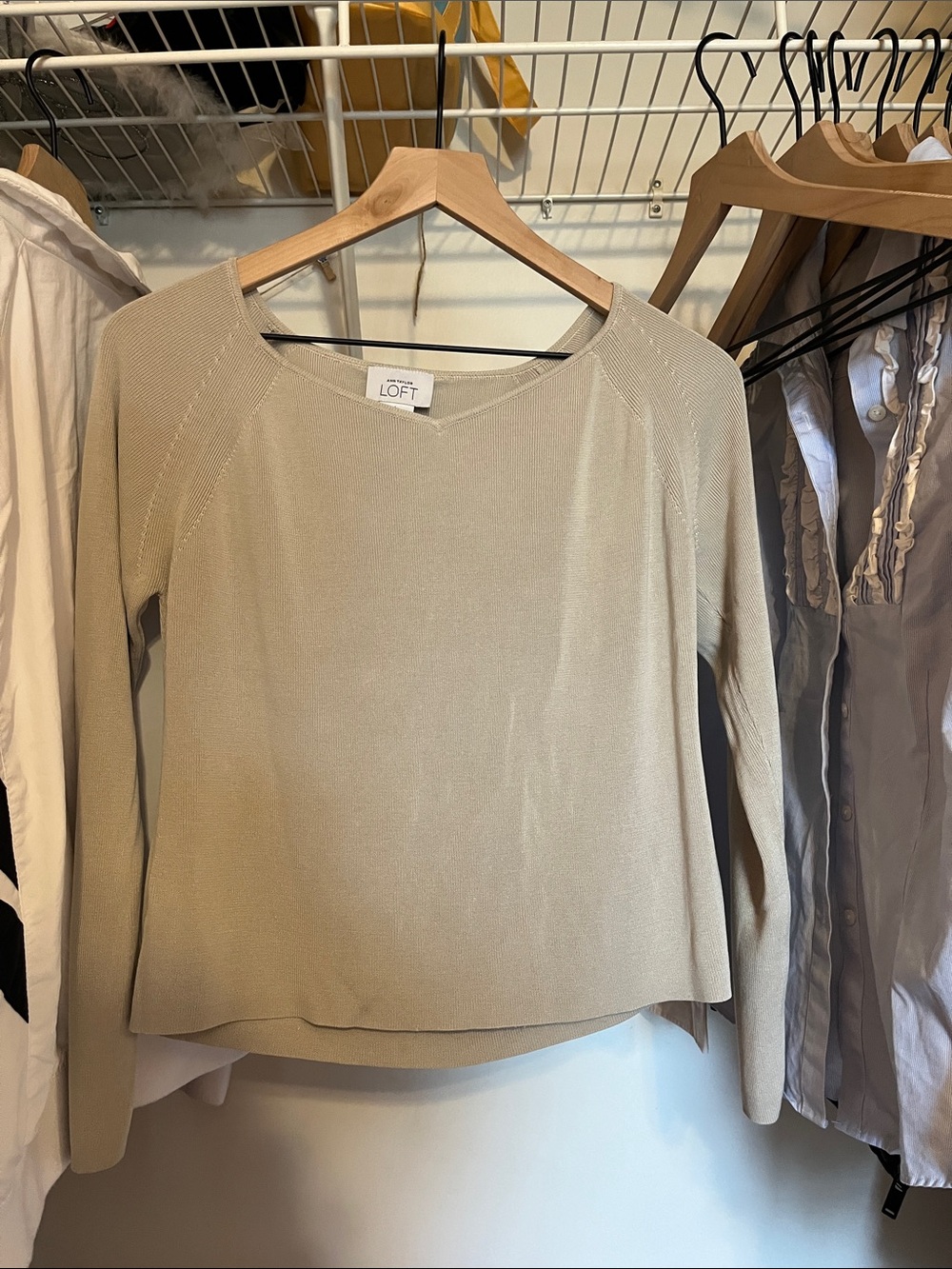 LOFT Beige Lightweight Long-Sleeve Knit Pullover